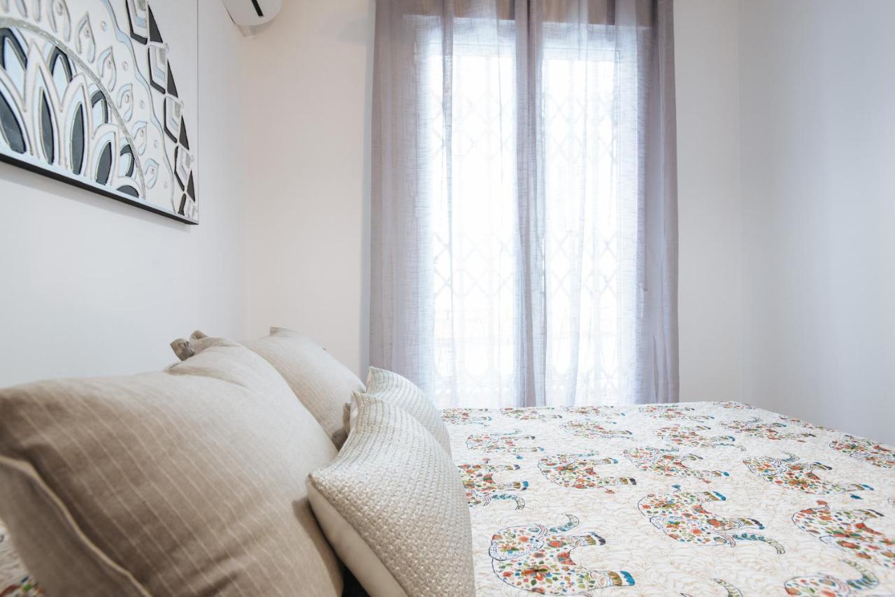 El Apartamento Del Reloj De Sol Sevilla Exteriér fotografie
