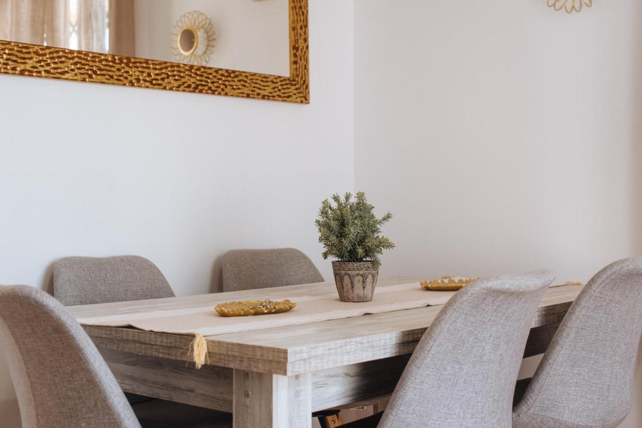 El Apartamento Del Reloj De Sol Sevilla Exteriér fotografie